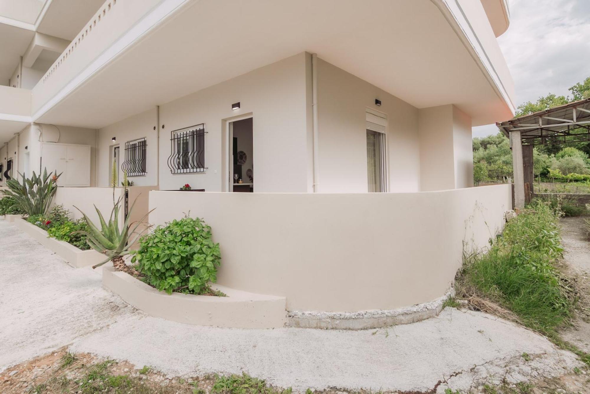 Summer Blue Apartments Chania ハニア エクステリア 写真