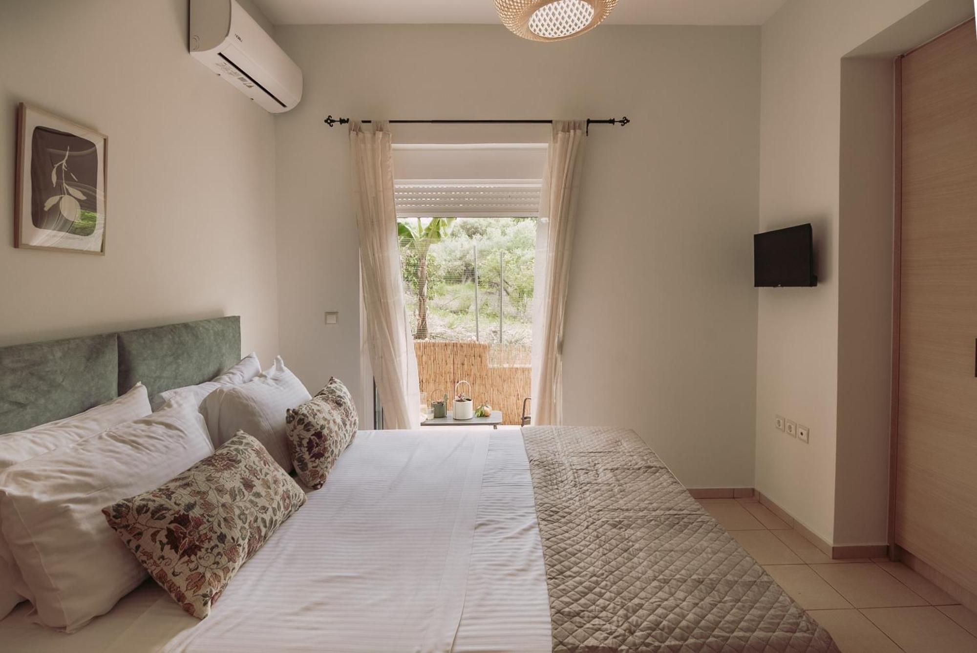 Summer Blue Apartments Chania ハニア エクステリア 写真