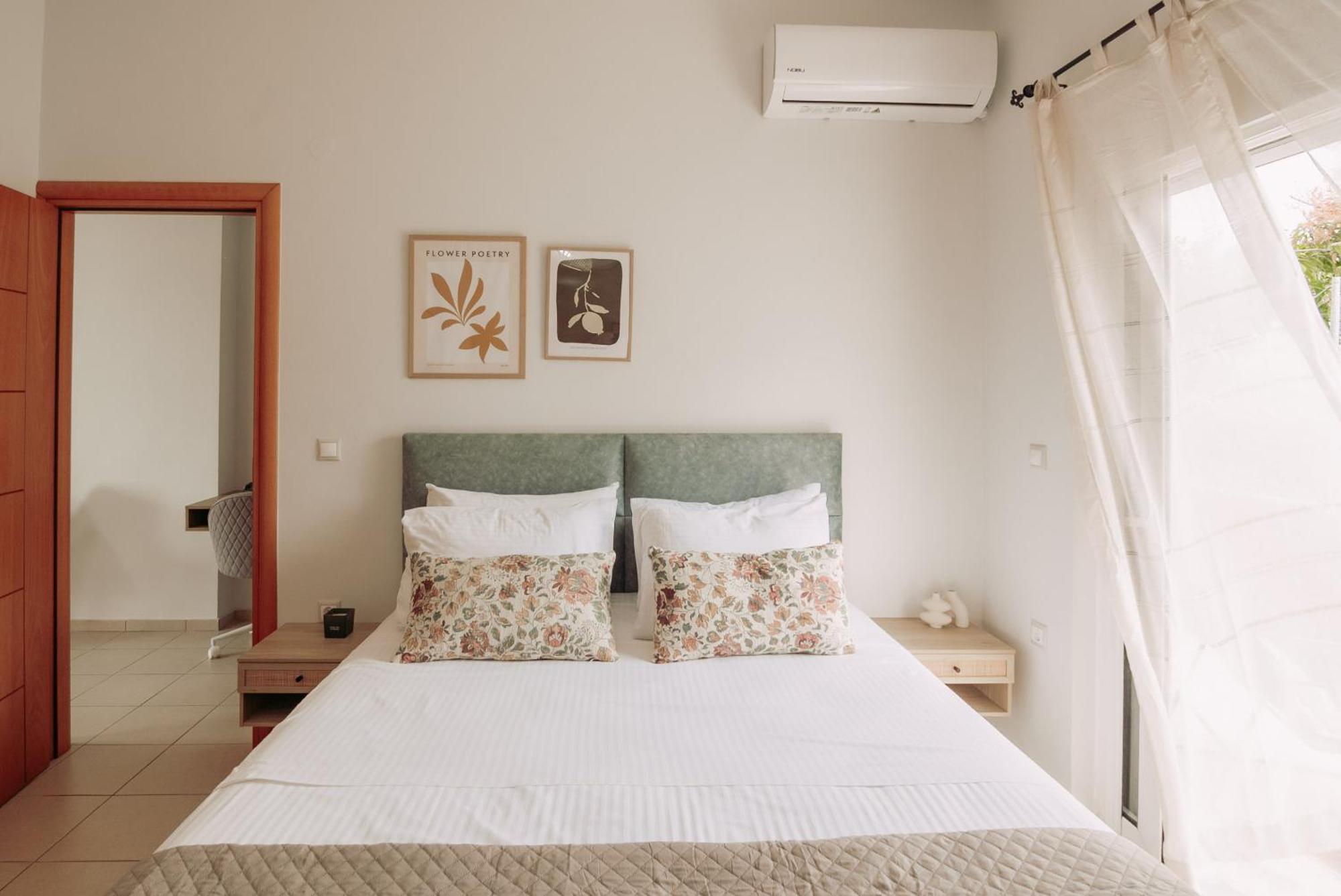 Summer Blue Apartments Chania ハニア エクステリア 写真